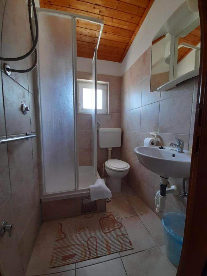 Apartmani Tomic Seline Bagian luar foto