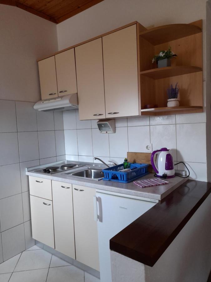 Apartmani Tomic Seline Bagian luar foto