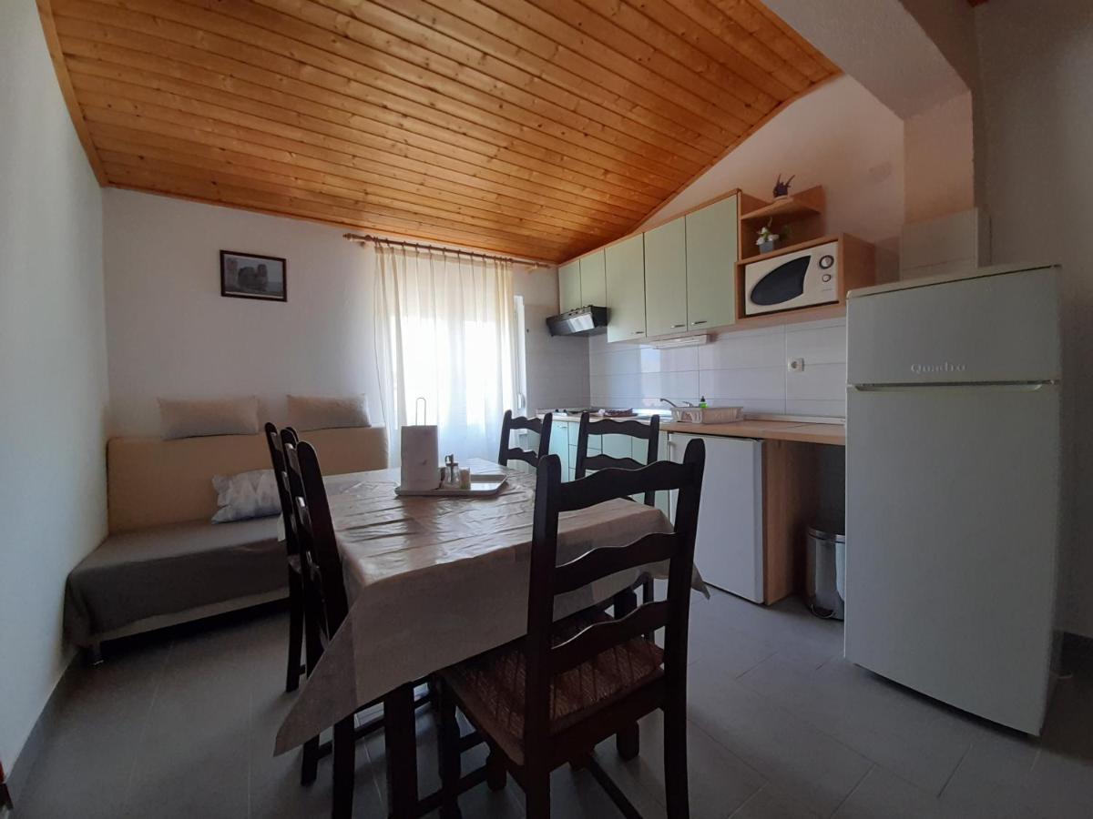 Apartmani Tomic Seline Bagian luar foto