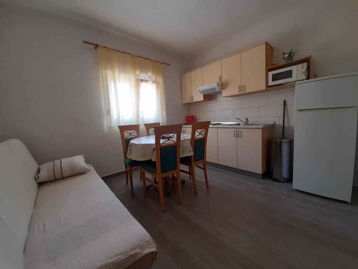 Apartmani Tomic Seline Bagian luar foto