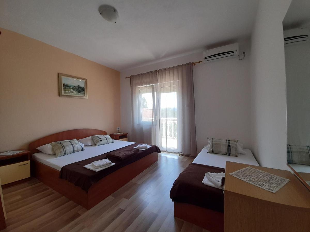 Apartmani Tomic Seline Bagian luar foto